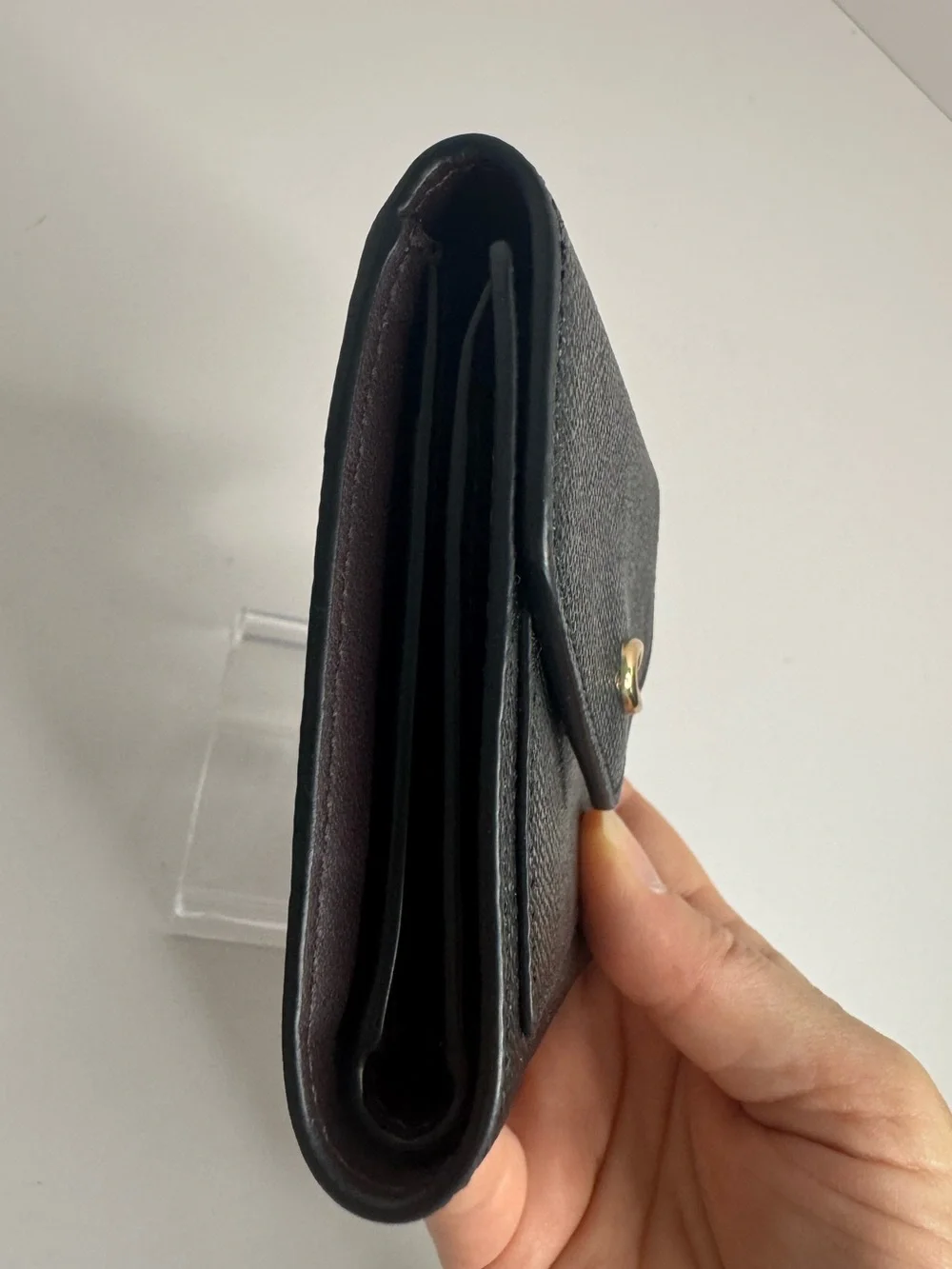 #423 Coach Wyn Crossgrain Leather Trifold Compact Wallet